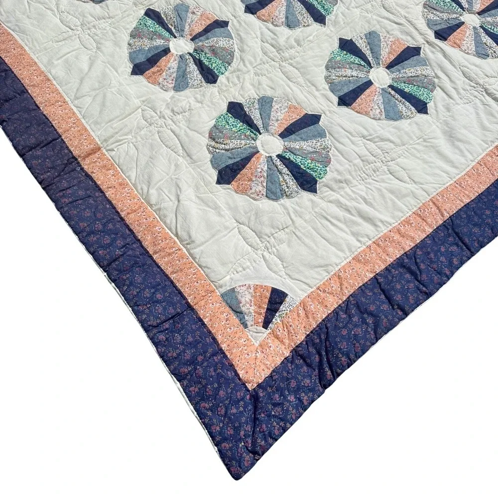 Vintage Handsewn Yo Yo Quilt 76